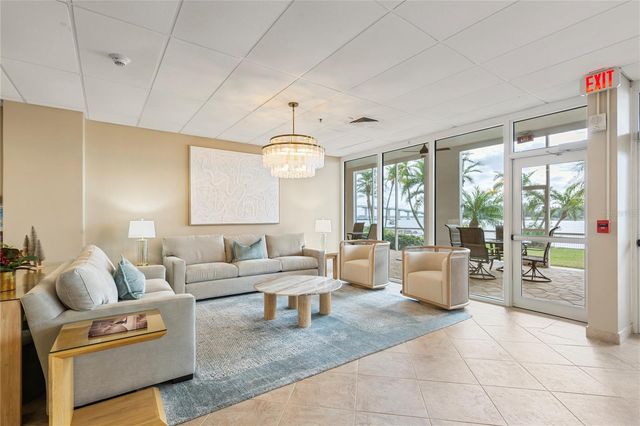 675 S GULFVIEW BOULEVARD 704, Clearwater, FL 33767