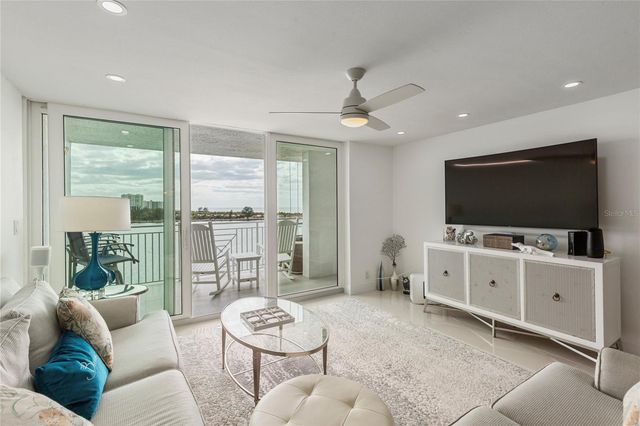 675 S GULFVIEW BOULEVARD 704, Clearwater, FL 33767