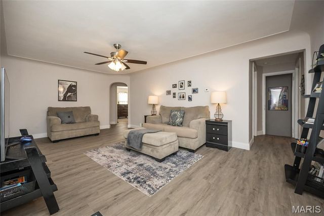 3937 Wright Avenue, St Ann, MO 63074