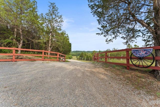 374 Cuckoo Road, Peebles, OH 45660