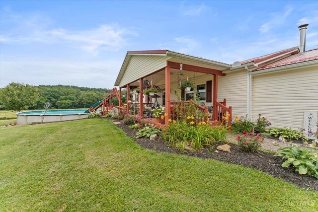 374 Cuckoo Road, Peebles, OH 45660