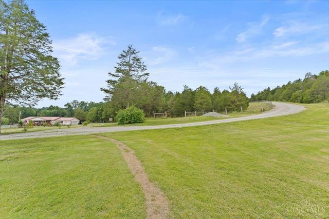 374 Cuckoo Road, Peebles, OH 45660