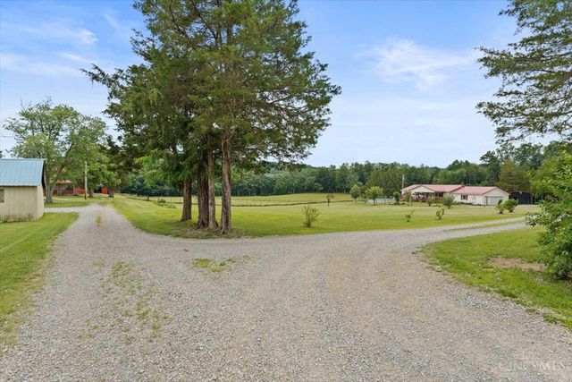 374 Cuckoo Road, Peebles, OH 45660