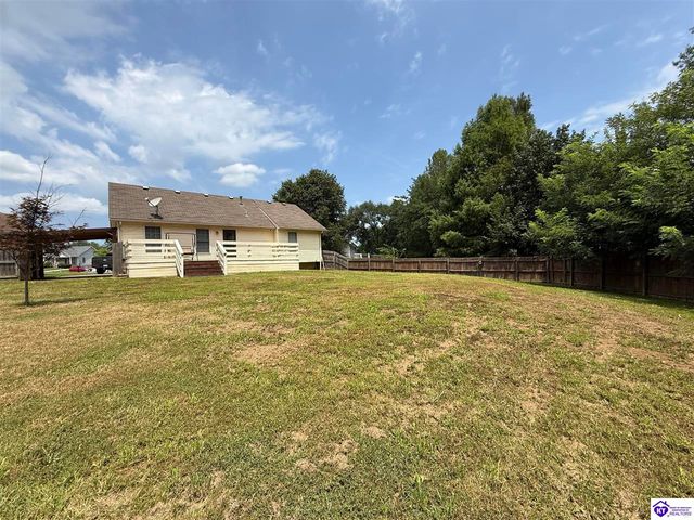 7102 Brook Garden Place, Louisville, KY 40258