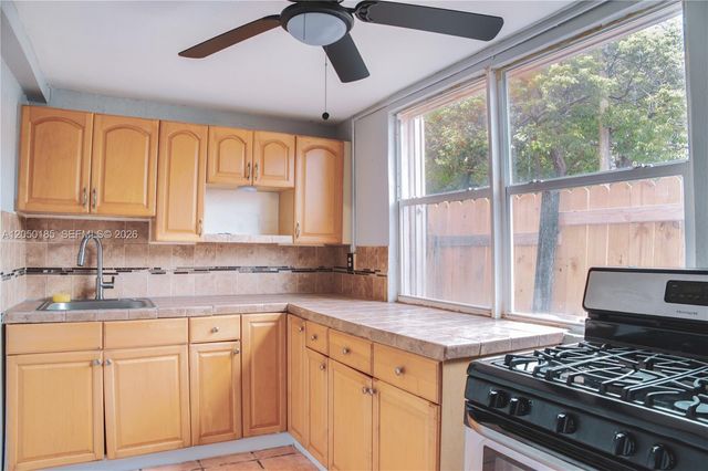 1624-1630 Jackson Street, Hollywood, FL 33020