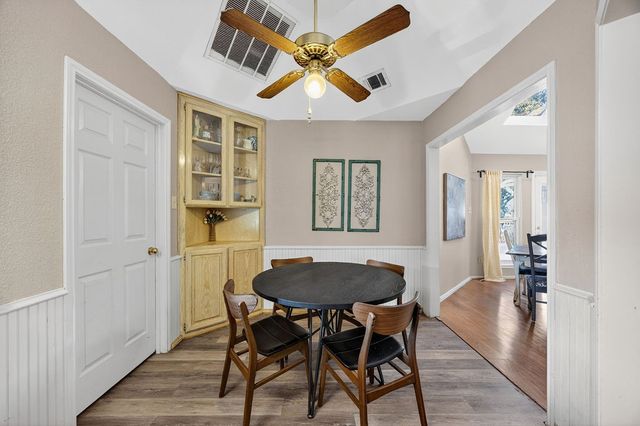 601 Hilltop Court, Kennedale, TX 76060