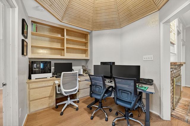 601 Hilltop Court, Kennedale, TX 76060