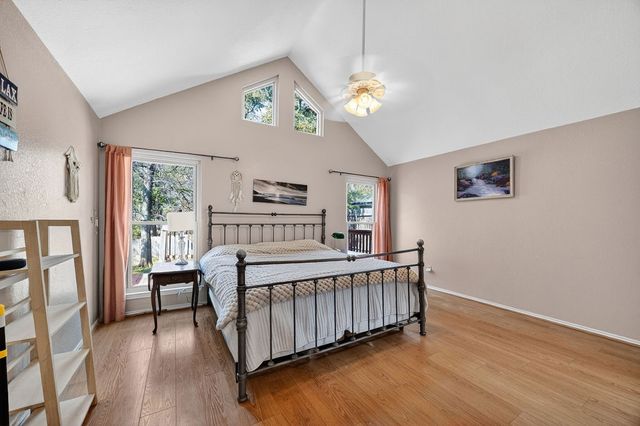 601 Hilltop Court, Kennedale, TX 76060