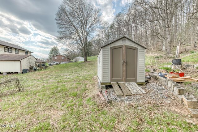 220 Hillsboro Drive, Bristol, TN 37620