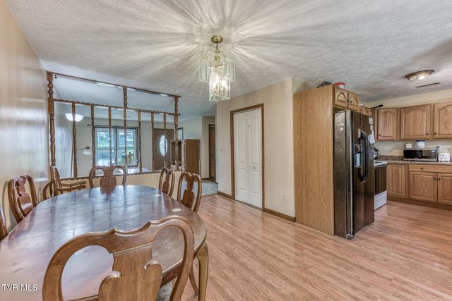 220 Hillsboro Drive, Bristol, TN 37620