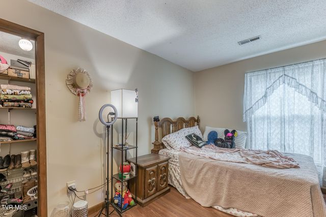 220 Hillsboro Drive, Bristol, TN 37620