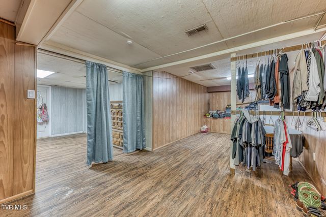 220 Hillsboro Drive, Bristol, TN 37620