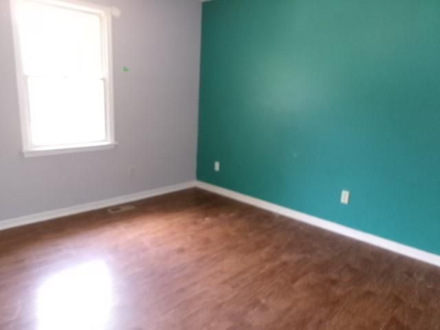 10507 N Central Street N, Kansas City, MO 64155