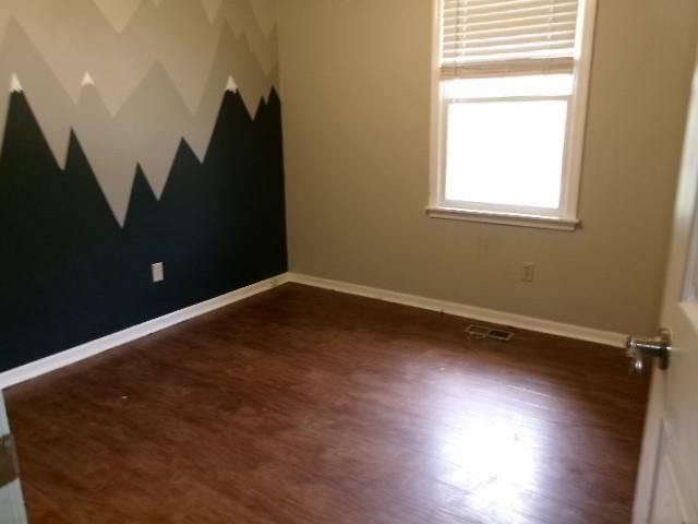 10507 N Central Street N, Kansas City, MO 64155