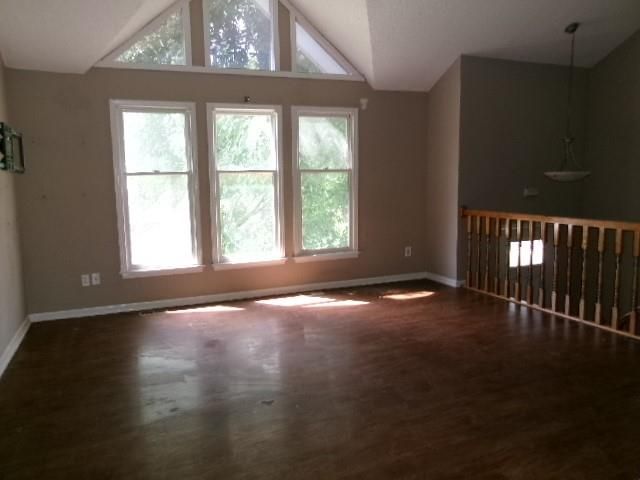 10507 N Central Street N, Kansas City, MO 64155