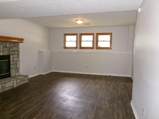 10507 N Central Street N, Kansas City, MO 64155