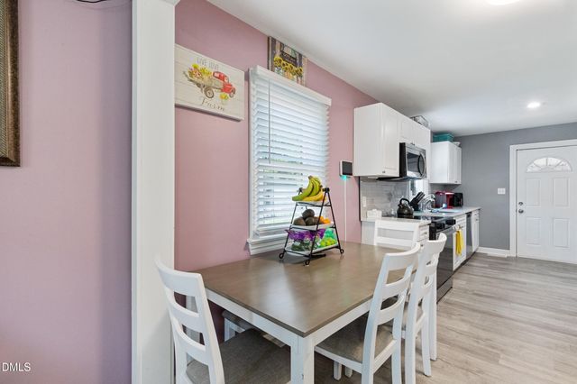 600 N Raiford Street, Selma, NC 27576