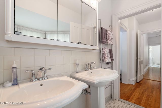 2 Madison Avenue, Saratoga Springs, NY 12866