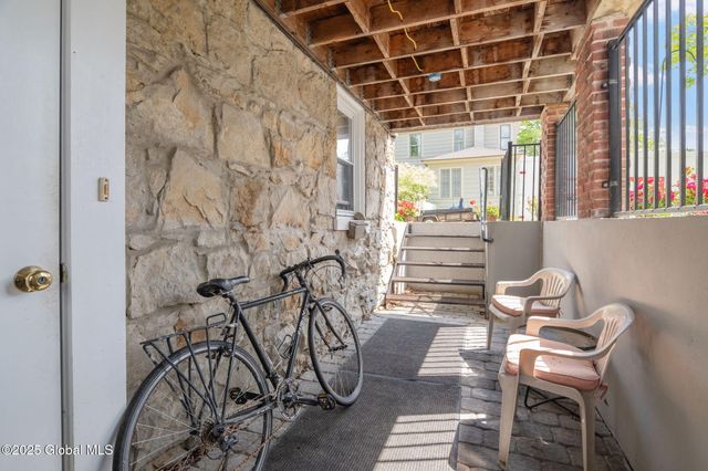 2 Madison Avenue, Saratoga Springs, NY 12866