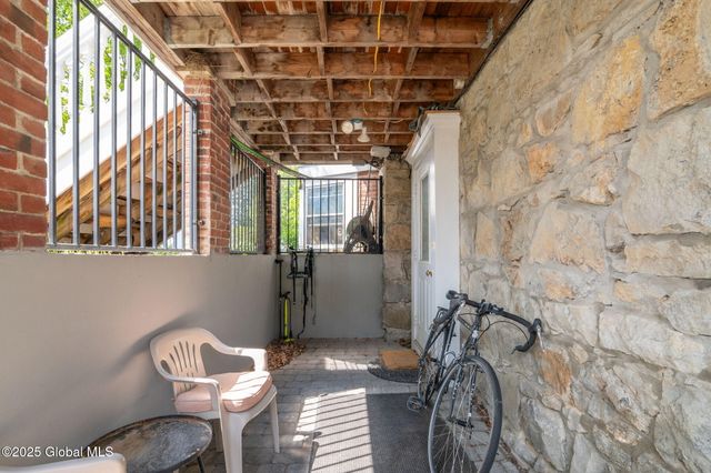 2 Madison Avenue, Saratoga Springs, NY 12866