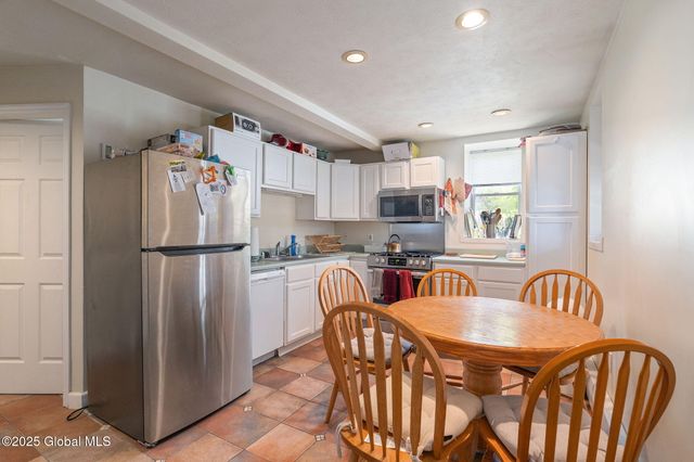 2 Madison Avenue, Saratoga Springs, NY 12866