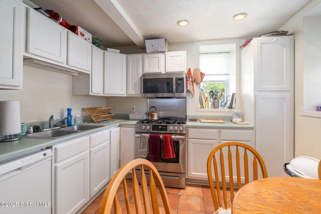 2 Madison Avenue, Saratoga Springs, NY 12866