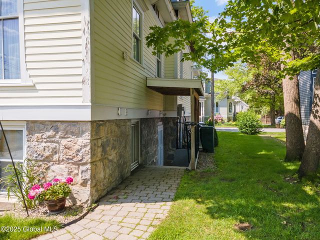 2 Madison Avenue, Saratoga Springs, NY 12866