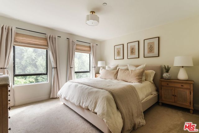 14322 Dickens Street 4, Sherman Oaks, CA 91423