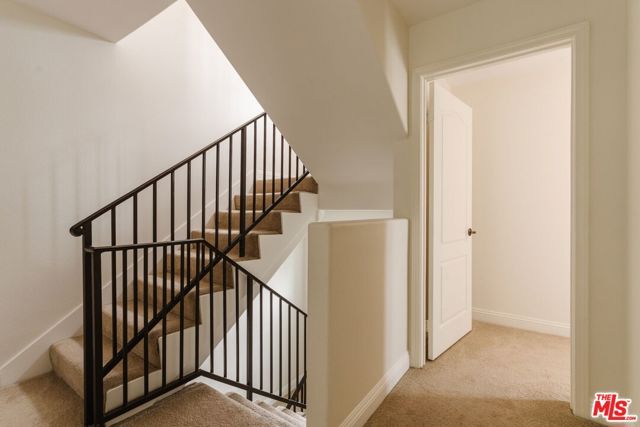 14322 Dickens Street 4, Sherman Oaks, CA 91423