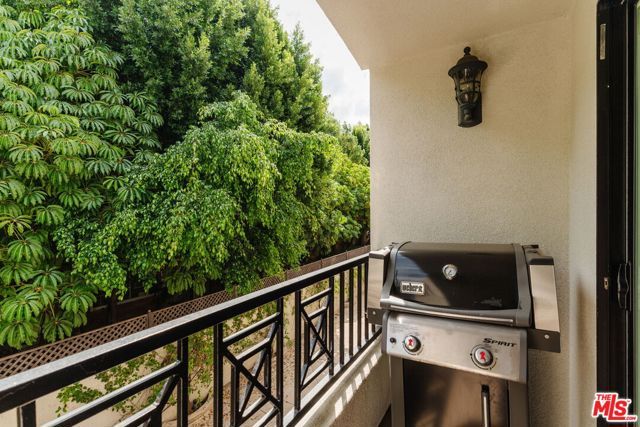 14322 Dickens Street 4, Sherman Oaks, CA 91423
