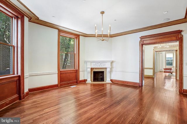 2303 BANCROFT PL NW, Washington, DC 20008
