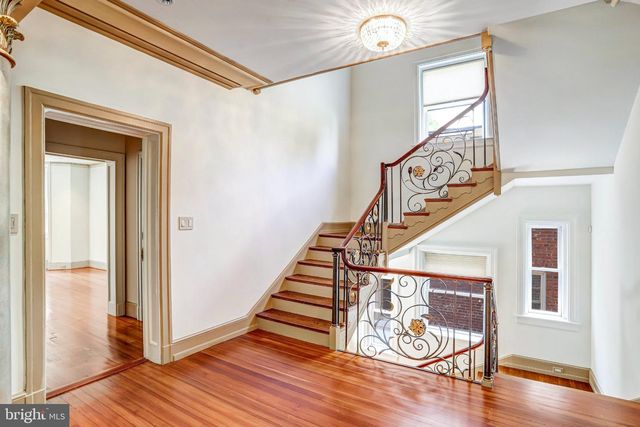 2303 BANCROFT PL NW, Washington, DC 20008