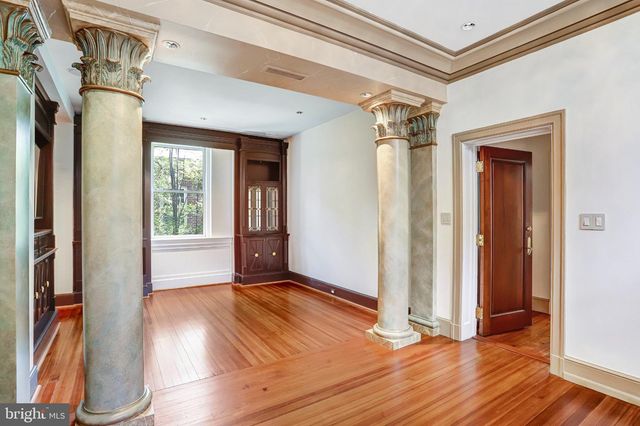 2303 BANCROFT PL NW, Washington, DC 20008