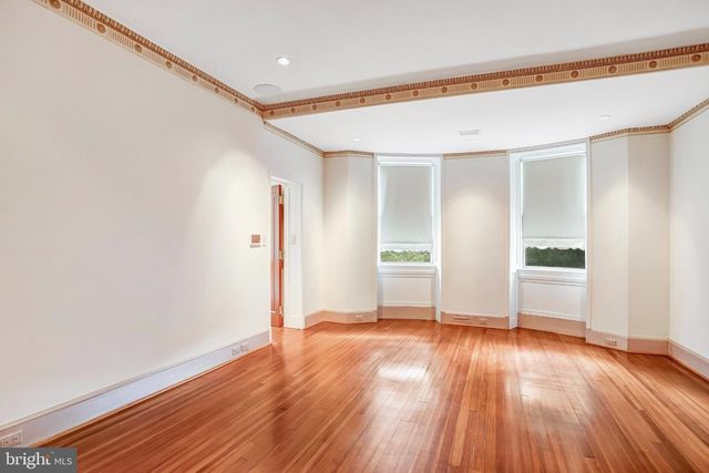 2303 BANCROFT PL NW, Washington, DC 20008