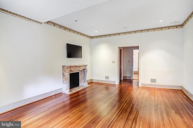 2303 BANCROFT PL NW, Washington, DC 20008
