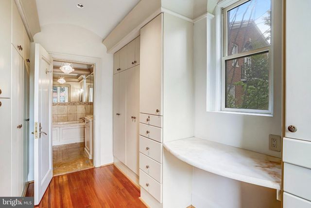 2303 BANCROFT PL NW, Washington, DC 20008