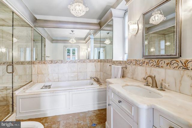 2303 BANCROFT PL NW, Washington, DC 20008