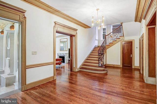 2303 BANCROFT PL NW, Washington, DC 20008