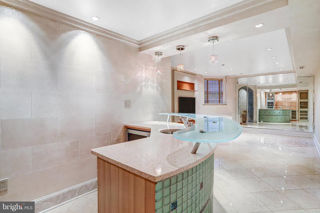 2303 BANCROFT PL NW, Washington, DC 20008