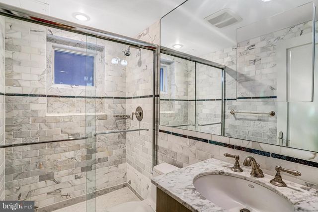 2303 BANCROFT PL NW, Washington, DC 20008