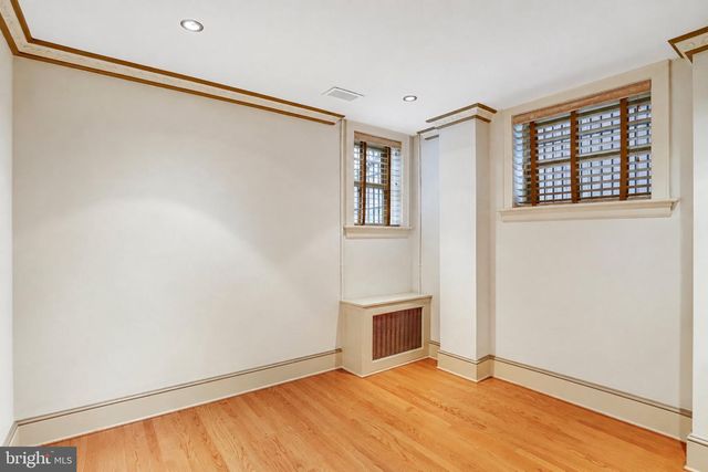 2303 BANCROFT PL NW, Washington, DC 20008