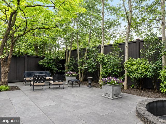 2303 BANCROFT PL NW, Washington, DC 20008