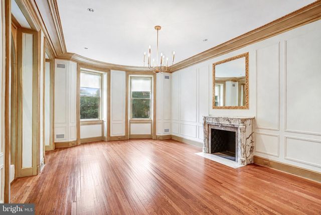 2303 BANCROFT PL NW, Washington, DC 20008