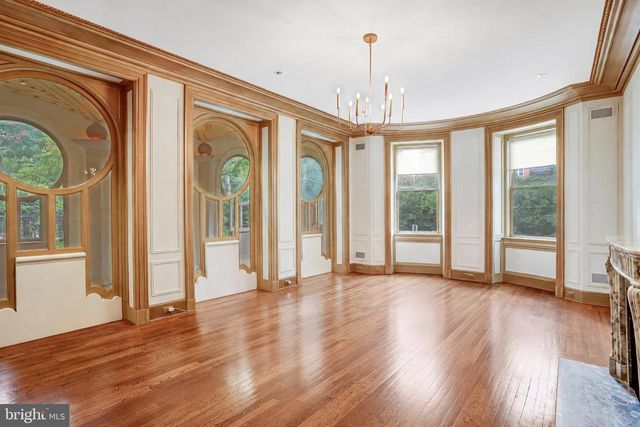 2303 BANCROFT PL NW, Washington, DC 20008