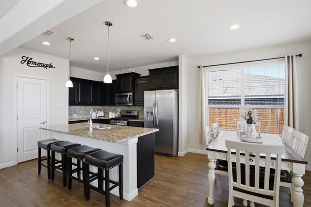 1502 Livermore Lane, Cleburne, TX 76033