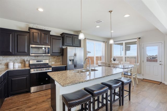 1502 Livermore Lane, Cleburne, TX 76033