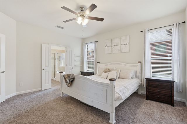 1502 Livermore Lane, Cleburne, TX 76033