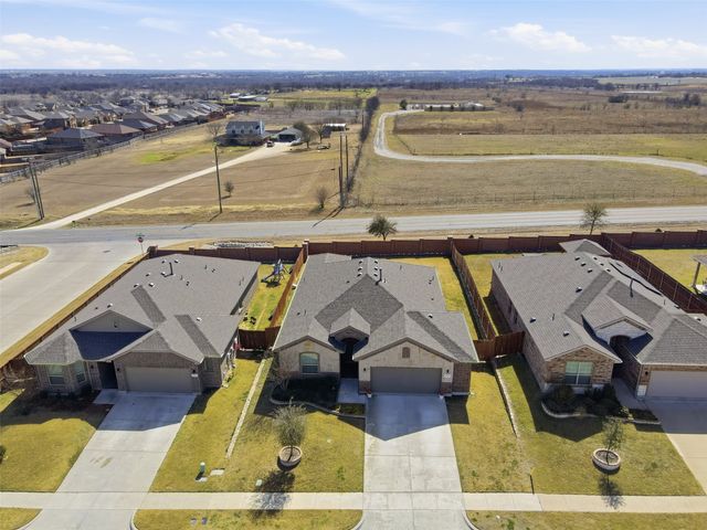 1502 Livermore Lane, Cleburne, TX 76033