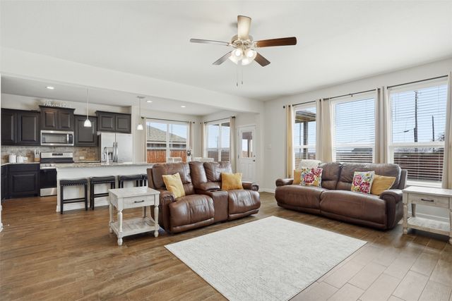 1502 Livermore Lane, Cleburne, TX 76033