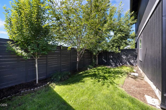 654 NE Providence Drive, Bend, OR 97701